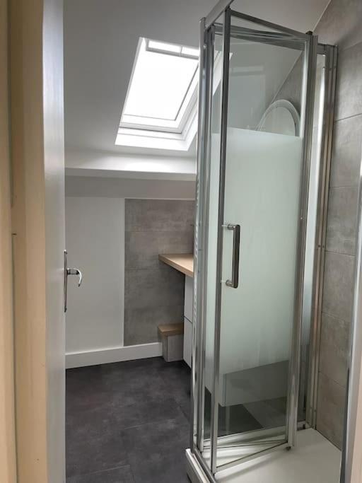 Tiny Paradise - 2 Bedrooms Apartment Montigny-sur-Loing 外观 照片
